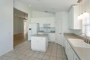 931 Vindale Rd, Tavares, FL 32778 - Photo 10