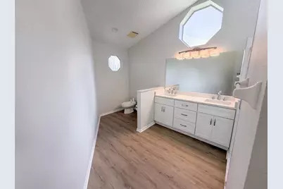 9454 Mississippi Run, Weeki Wachee, FL 34613 - Photo 18