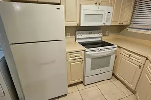 1908 Lake Atriums Cir, Orlando, FL 32839 - Photo 10