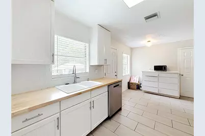 1405 Pembrook Drive, Leesburg, FL 34748 - Photo 16