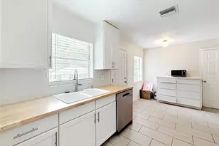 1405 Pembrook Dr, Leesburg, FL 34748 - Photo 16