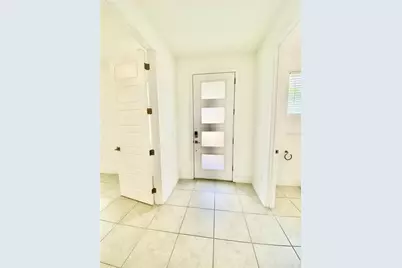 7206 Carrickbend Lane, Orlando, FL 32819 - Photo 6