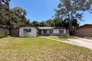 7018 Lynwood Dr, Tampa, FL 33637 - Photo 12