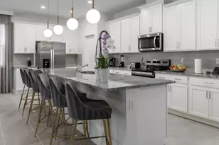 9199 Breeze Mist Ter, Davenport, FL 33897 - Photo 4