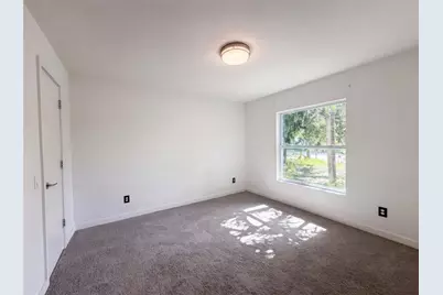 2840 S Shade Avenue, Sarasota, FL 34239 - Photo 4