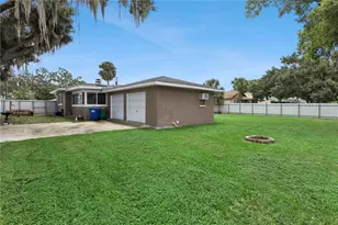 723 N Rockingham Ave, Tavares, FL 32778 - Photo 38