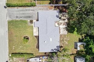 7242 Lynnwood Ave N, Saint Petersburg, FL 33710 - Photo 10