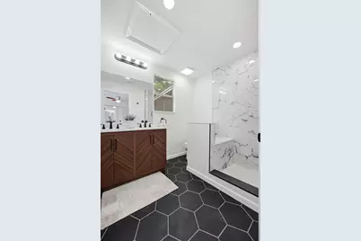 7242 Lynnwood Avenue N, Saint Petersburg, FL 33710 - Photo 48
