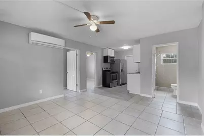 1086 Hibiscus Court #22, Tavares, FL 32778 - Photo 4