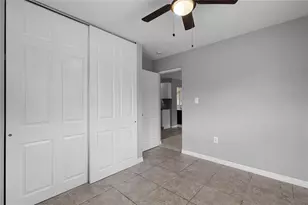 1086 Hibiscus Ct, Tavares, FL 32778 - Photo 12