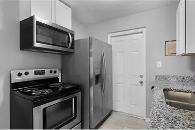 1086 Hibiscus Court #22, Tavares, FL 32778 - Photo 10
