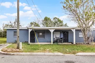 1086 Hibiscus Ct, Tavares, FL 32778 - Photo 2