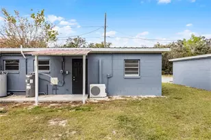 1086 Hibiscus Ct, Tavares, FL 32778 - Photo 16