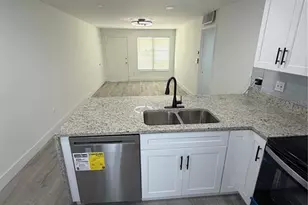 4328 Edgewater Dr, Orlando, FL 32804 - Photo 8