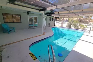 215 Meadowcross Dr, Safety Harbor, FL 34695 - Photo 20