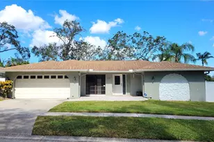 215 Meadowcross Dr, Safety Harbor, FL 34695 - Photo 1