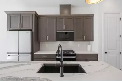 2130 Whitney Marsh Alley, Orlando, FL 32804 - Photo 14