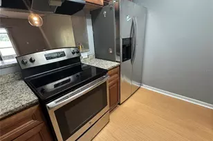 4852 Marks Terrace, Orlando, FL 32811 - Photo 6