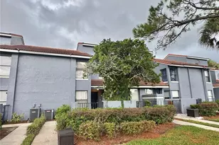 4852 Marks Terrace, Orlando, FL 32811 - Photo 2