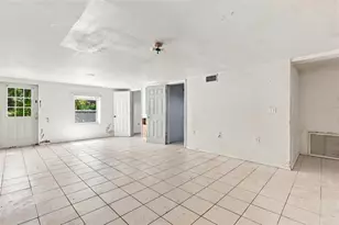 1672 10th St, Sarasota, FL 34236 - Photo 6