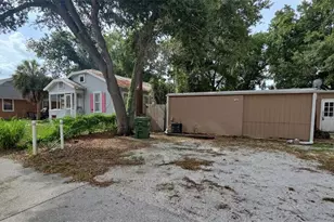 1672 10th St, Sarasota, FL 34236 - Photo 8