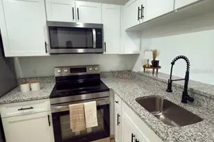 5219 Via Hacienda Cir, Orlando, FL 32839 - Photo 8