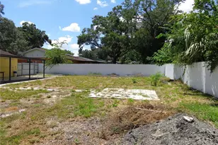 2305 NE 38th St, Ocala, FL 34479 - Photo 14