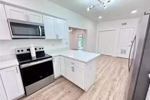 7913 Tidewater Trail, Tampa, FL 33619 - Photo 6