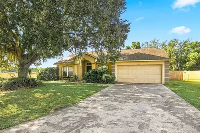 1593 Watson Oaks Court, Lakeland, FL 33809 - Photo 2