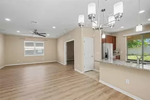 5117 Levana St, Palmetto, FL 34221 - Photo 4
