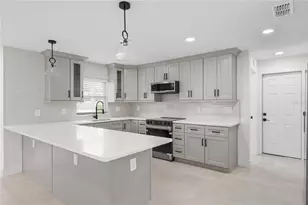 5112 Jeannine Ct, Orlando, FL 32807 - Photo 10