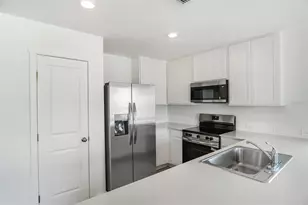 931 Phoenix St, Davenport, FL 33837 - Photo 8