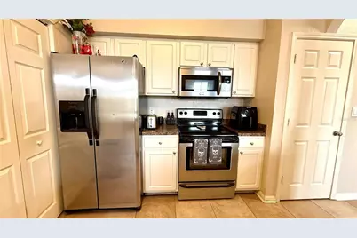911 N Orange Avenue #243, Orlando, FL 32801 - Photo 8