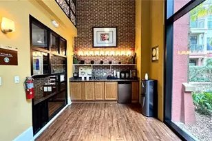 911 N Orange Ave, Orlando, FL 32801 - Photo 20