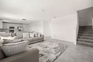4981 Worchester Dr, Kissimmee, FL 34746 - Photo 2