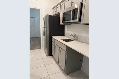 3999 Ambrose Avenue #B, Kissimmee, FL 34746 - Photo 6