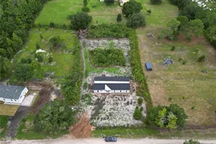 1636 Mistletoe St, Bunnell, FL 32110 - Photo 2