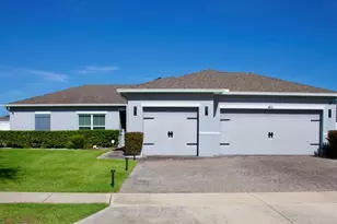 411 Blue Lake Cir, Kissimmee, FL 34758 - Photo 2