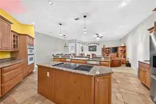 2335 Forest Club Dr, Orlando, FL 32804 - Photo 16