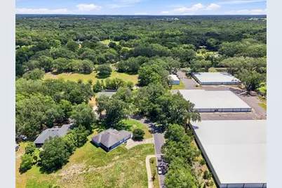 512 Dowling Circle, Lady Lake, FL 32159 - Photo 8