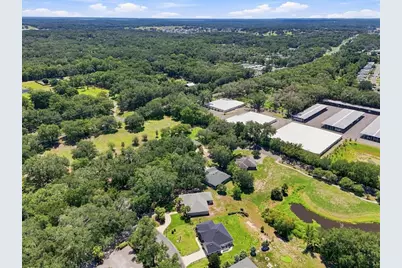 512 Dowling Circle, Lady Lake, FL 32159 - Photo 10