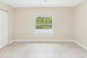 2800 E 113th Ave, Tampa, FL 33612 - Photo 8