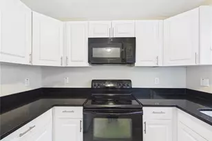 2800 E 113th Ave, Tampa, FL 33612 - Photo 4