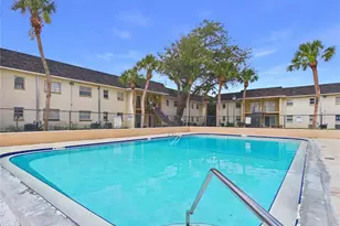 2800 E 113th Ave, Tampa, FL 33612 - Photo 2