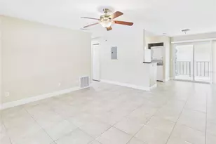 2800 E 113th Ave, Tampa, FL 33612 - Photo 6