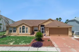 8611 Primrose Dr, Kissimmee, FL 34747 - Photo 4