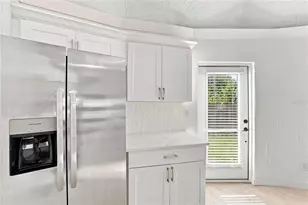 2881 Gentian Rd, Venice, FL 34293 - Photo 10