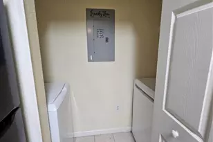 5483 Vineland Rd, Orlando, FL 32811 - Photo 6