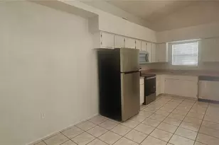 1922 Tropic Bay Ct, Orlando, FL 32807 - Photo 10