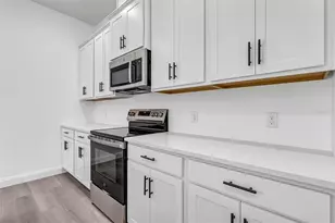1306 East Pkwy, Deland, FL 32724 - Photo 8